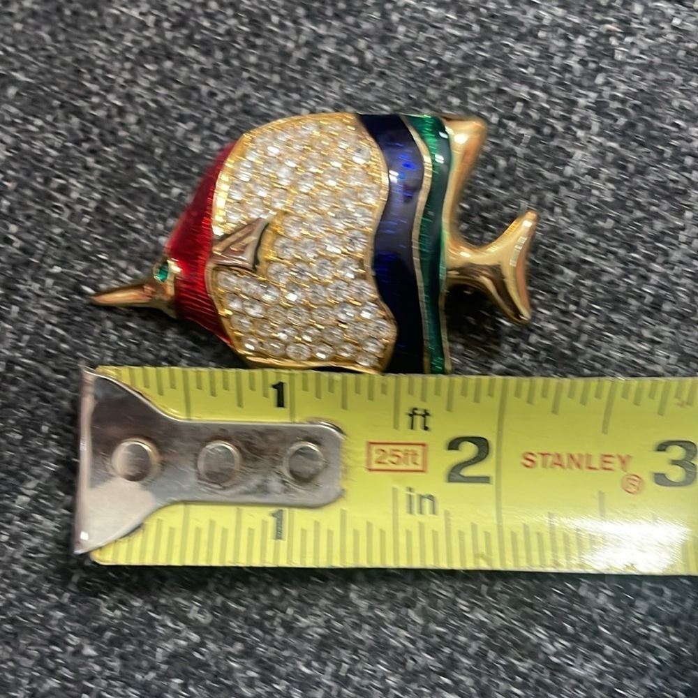 Vintage Enamel and Rhinestone Fish Brooch with Gold Accents - Picture 8 of 8